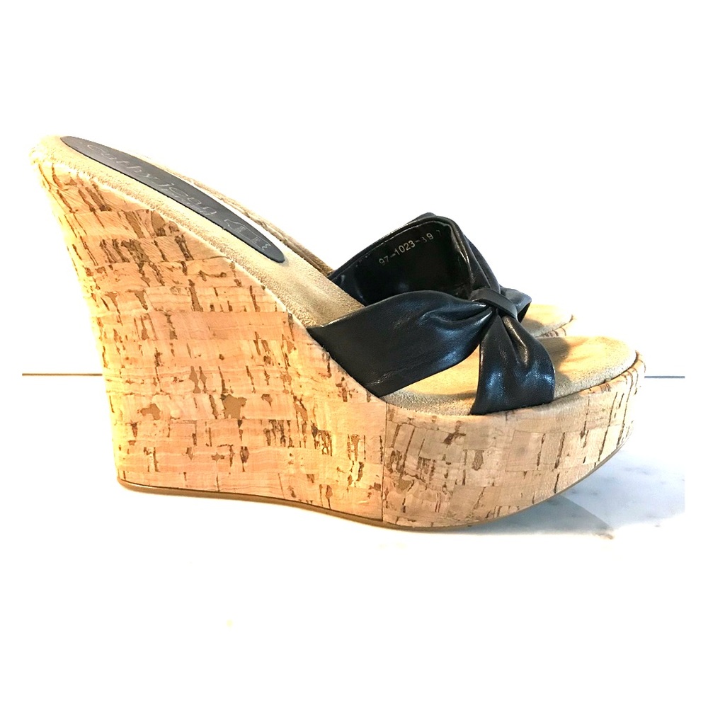 Cork Wedges